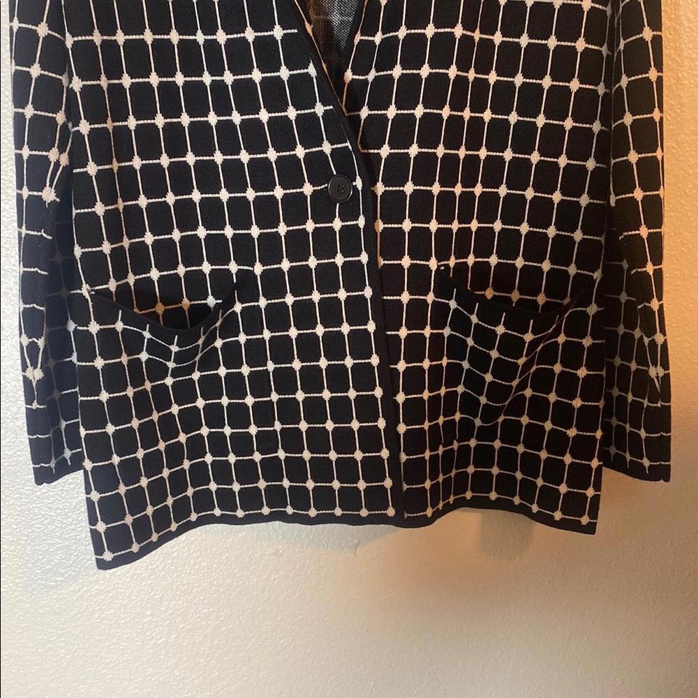 Stylish Black and White Checked Blazer - Size S - Picture 3 of 4